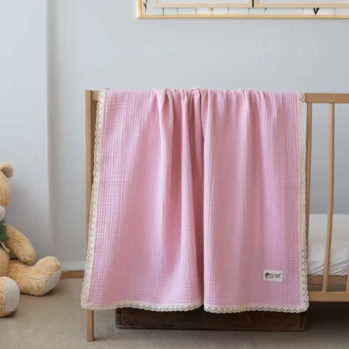 4 Katlı Dantelli Müslin Bebek Battaniyesi (Pembe)